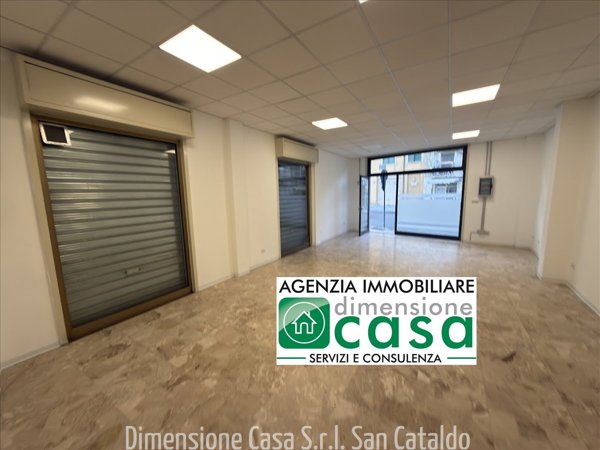 locale commerciale in affitto a San Cataldo