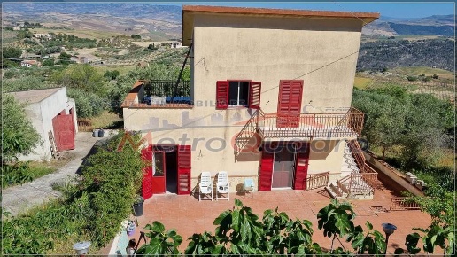 casa indipendente in affitto a Serradifalco in zona Grotta d'Acqua