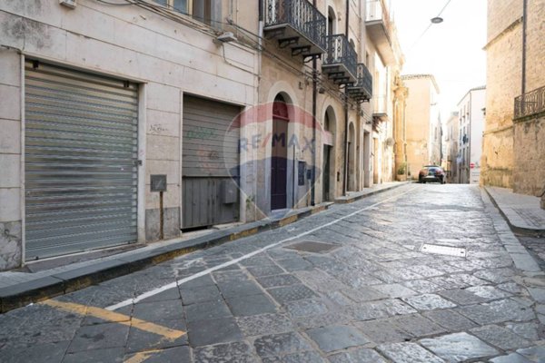 negozio in affitto ad Enna in zona Enna Alta