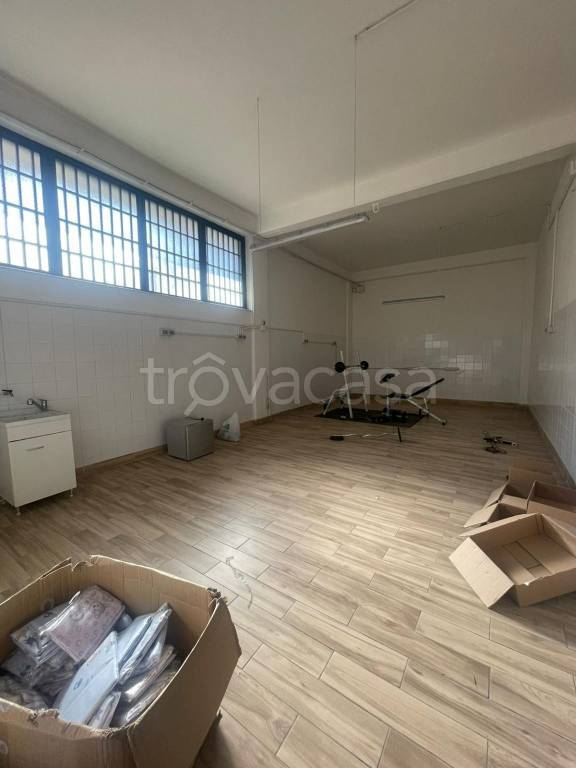locale commerciale in affitto ad Aci Bonaccorsi