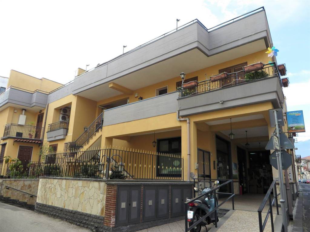 appartamento in affitto ad Aci Bonaccorsi