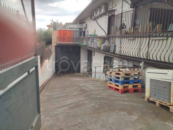 locale commerciale in affitto ad Aci Bonaccorsi