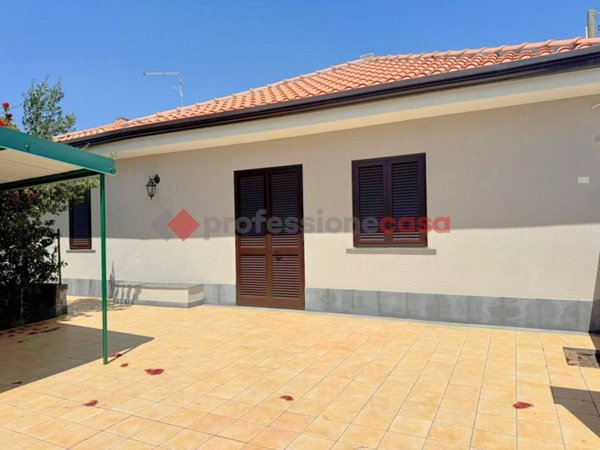 casa indipendente in affitto ad Aci Bonaccorsi