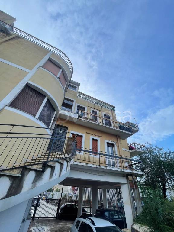 appartamento in affitto ad Aci Castello