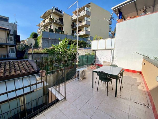appartamento in affitto ad Aci Castello in zona Aci Trezza