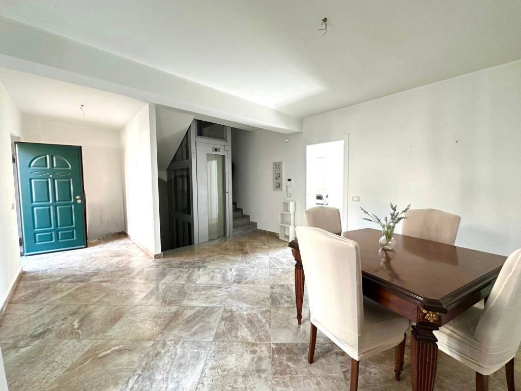 casa indipendente in affitto ad Aci Castello in zona Ficarazzi