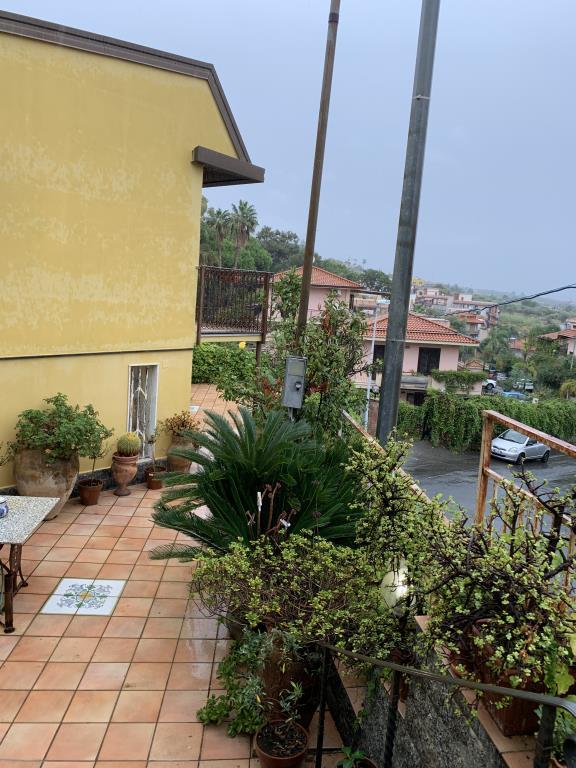 casa indipendente in affitto ad Aci Castello