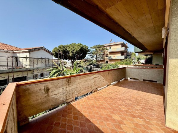 appartamento in affitto ad Aci Castello