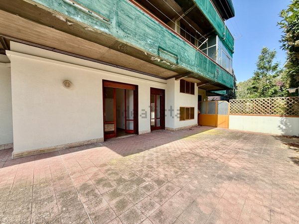 appartamento in affitto ad Aci Castello