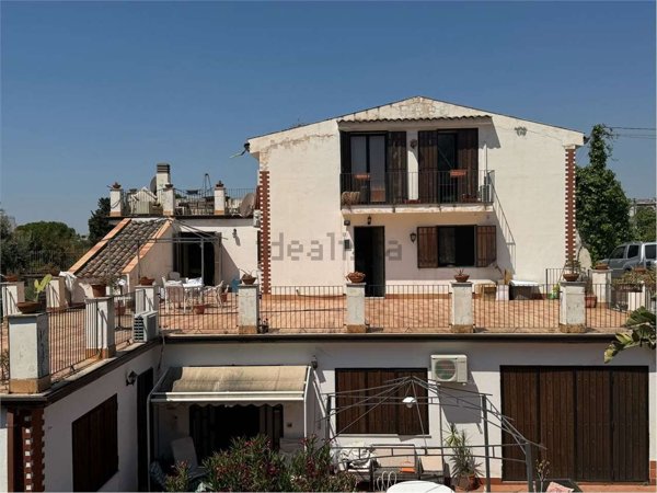 appartamento in affitto ad Aci Castello