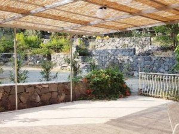 appartamento in affitto ad Aci Castello in zona Aci Trezza