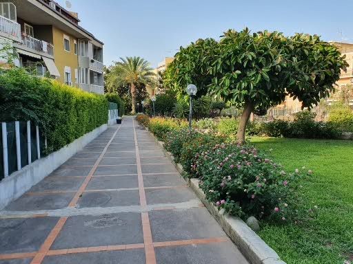appartamento in affitto ad Aci Castello