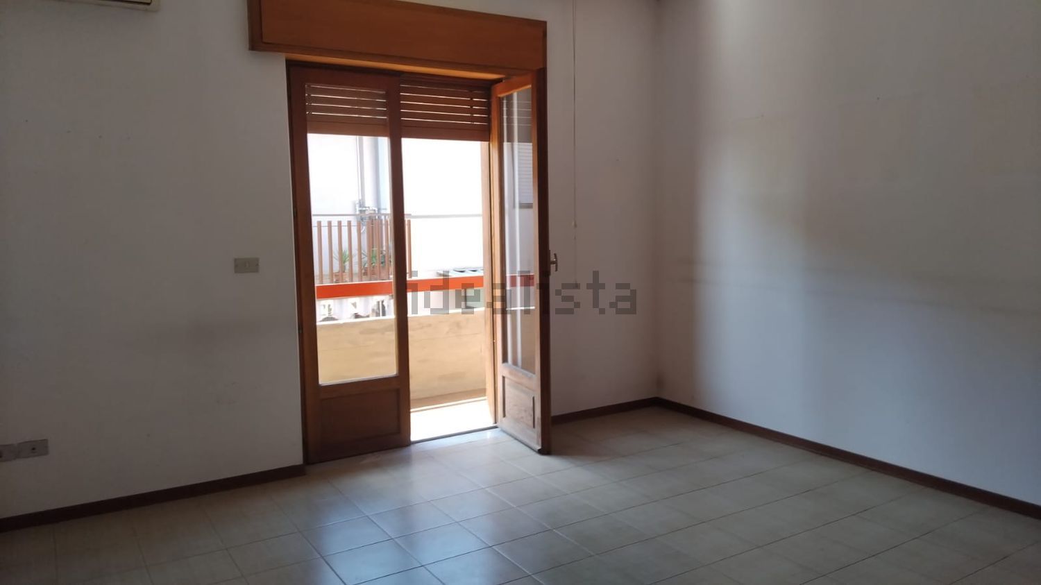 appartamento in affitto ad Aci Castello in zona Ficarazzi