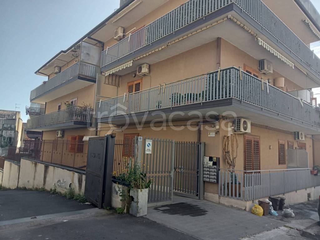 appartamento in affitto ad Aci Castello in zona Cannizzaro