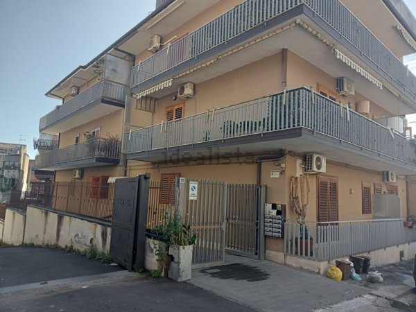 appartamento in affitto ad Aci Castello in zona Cannizzaro