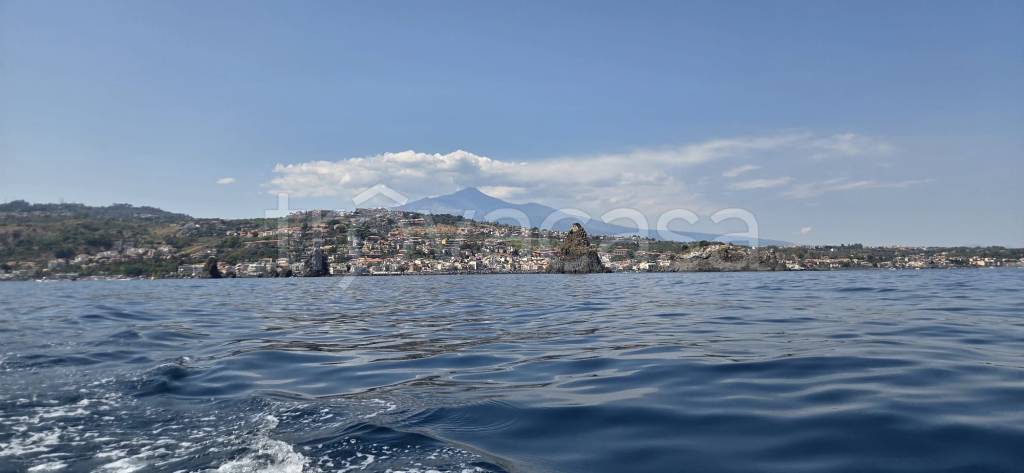 appartamento in affitto ad Aci Castello