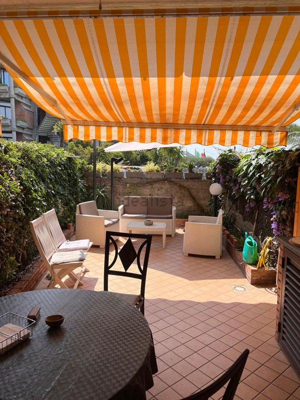 appartamento in affitto ad Aci Castello