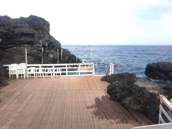 appartamento in affitto ad Aci Castello in zona Cannizzaro