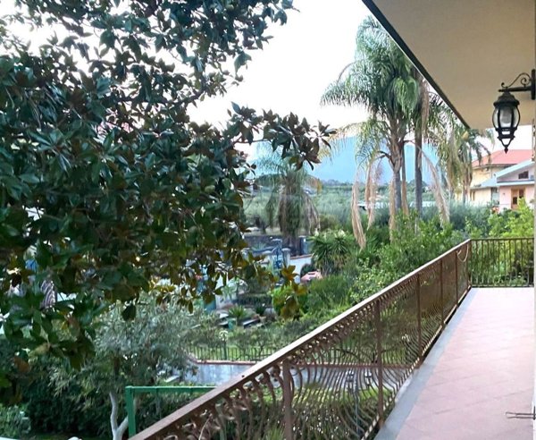 appartamento in affitto ad Aci Castello