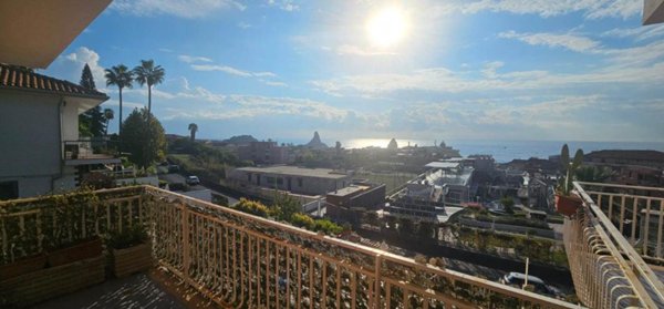 appartamento in affitto ad Aci Castello