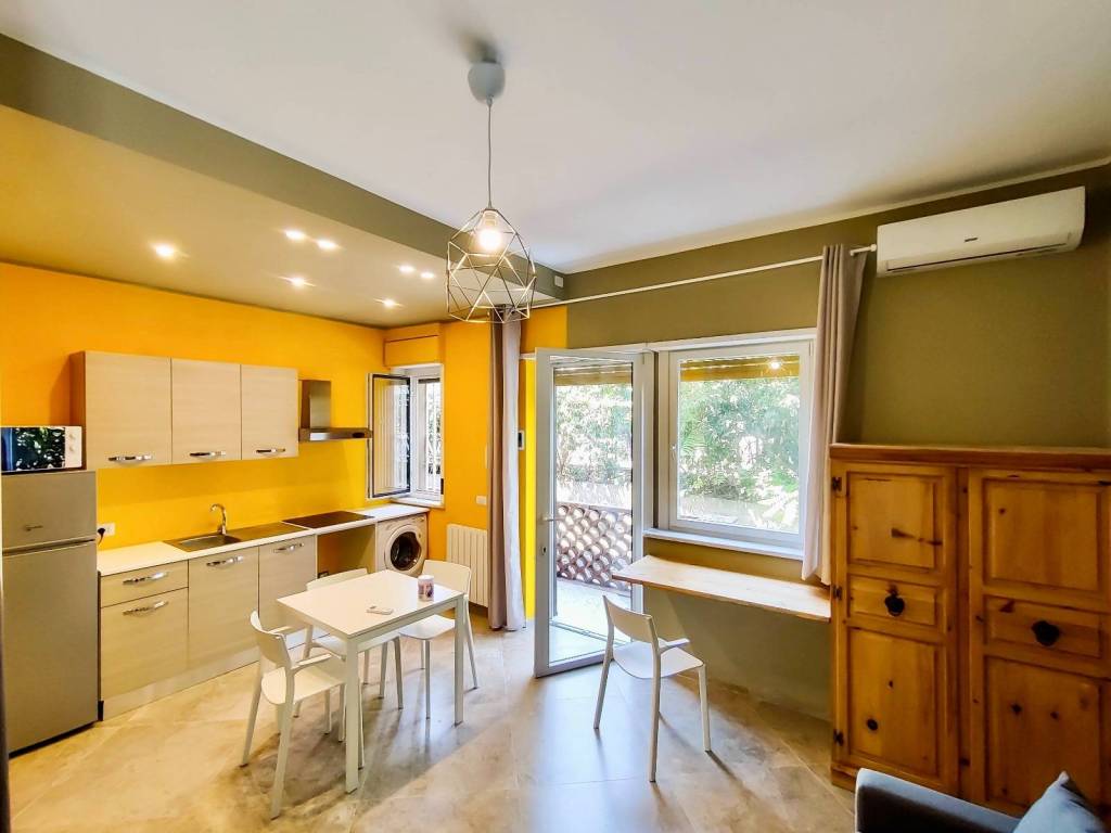 appartamento in affitto ad Aci Castello in zona Aci Trezza