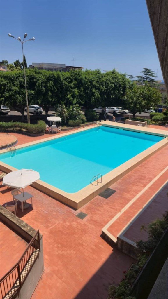 appartamento in affitto ad Aci Castello