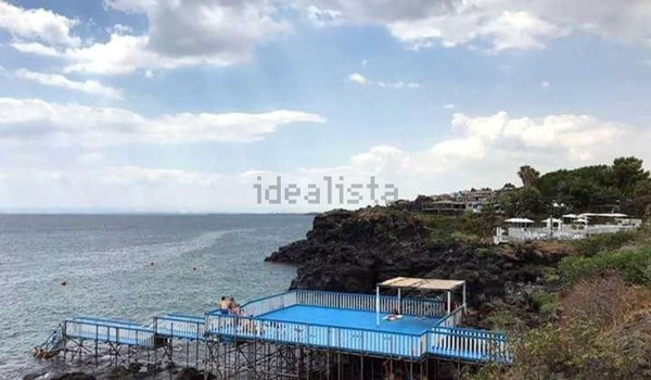 appartamento in affitto ad Aci Castello