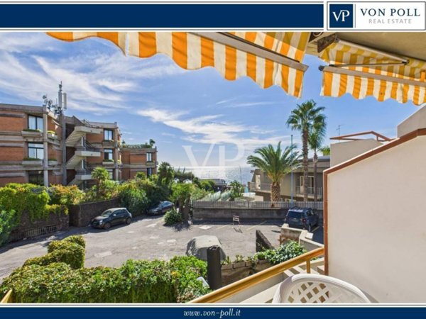 appartamento in affitto ad Aci Castello