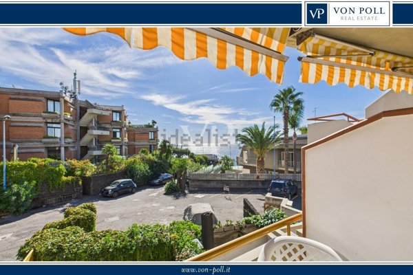 appartamento in affitto ad Aci Castello