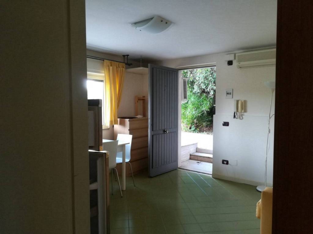 appartamento in affitto ad Aci Castello