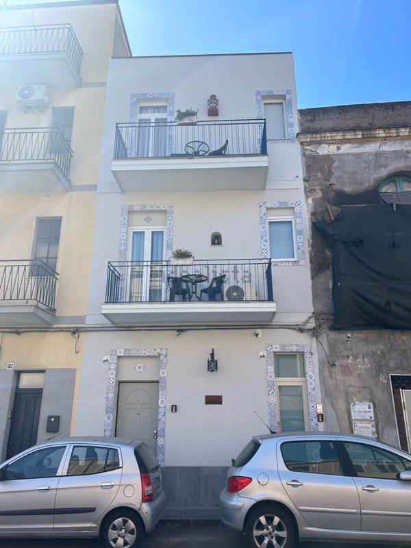 appartamento in affitto ad Aci Castello