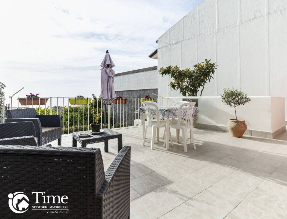 appartamento in affitto ad Aci Castello