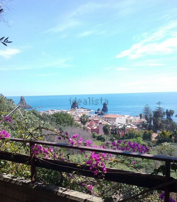 appartamento in affitto ad Aci Castello