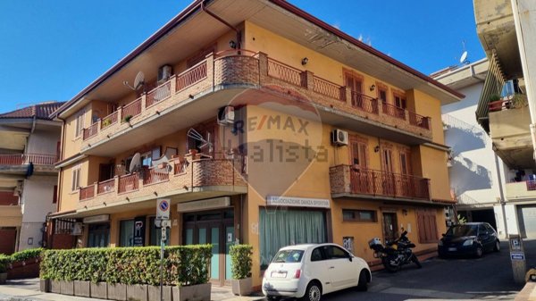 appartamento in affitto ad Aci Castello in zona Ficarazzi