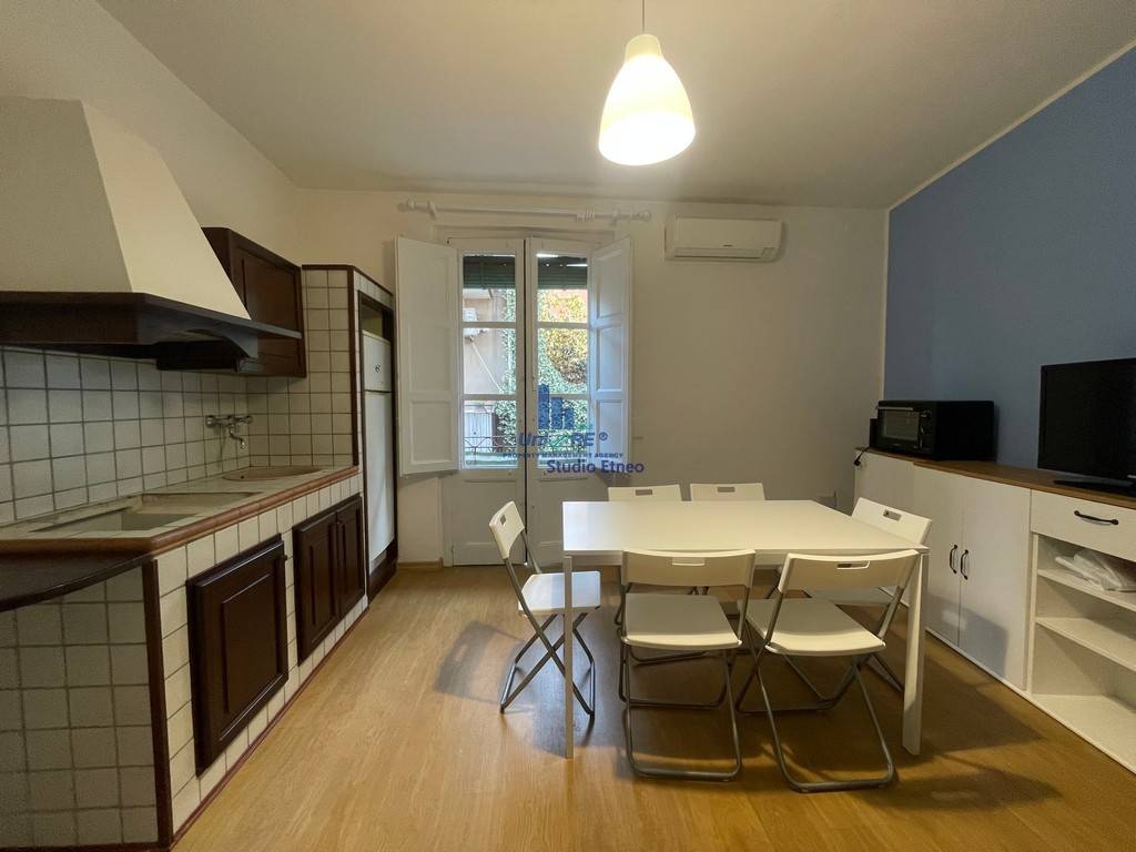 appartamento in affitto ad Aci Castello