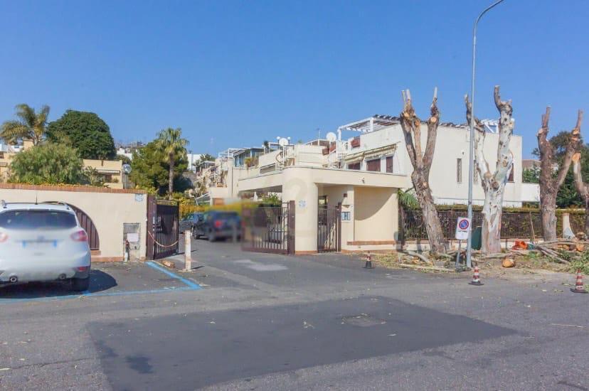 appartamento in affitto ad Aci Castello