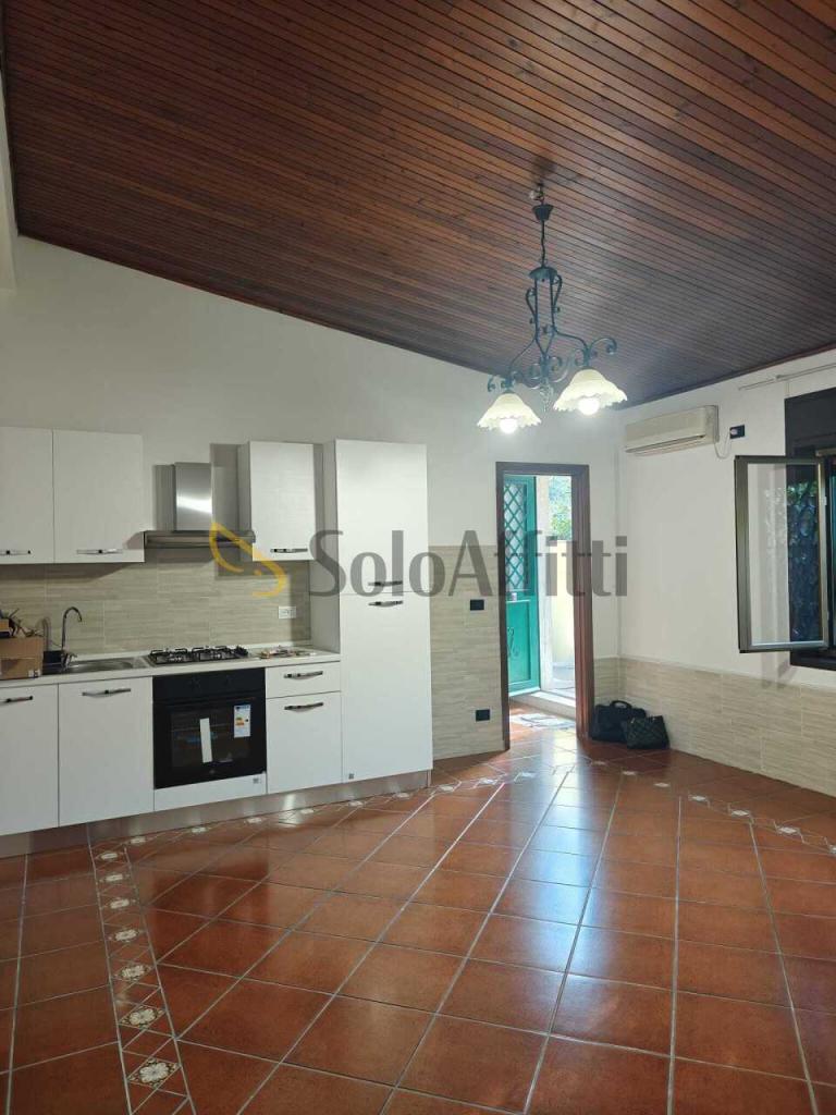 appartamento in affitto ad Aci Castello