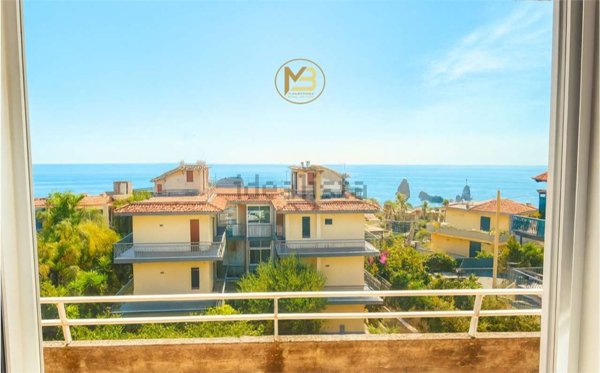 appartamento in affitto ad Aci Castello in zona Aci Trezza