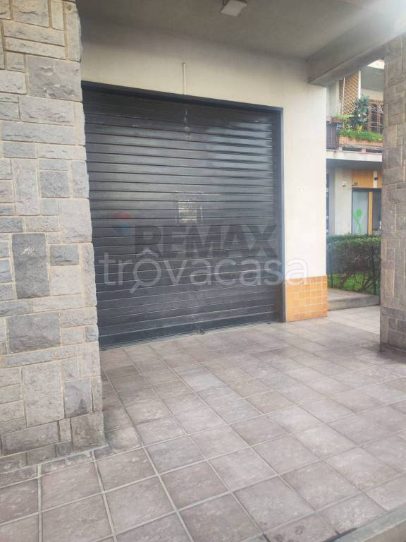 negozio in affitto ad Aci Castello in zona Cannizzaro