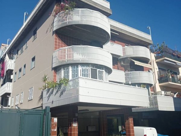 appartamento in affitto ad Aci Castello