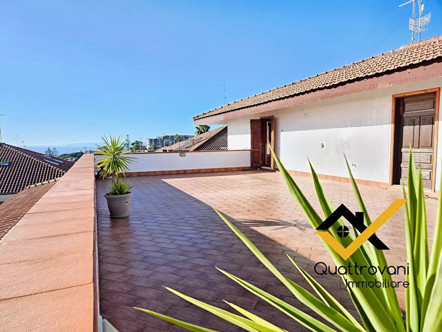 appartamento in affitto ad Aci Castello in zona Aci Trezza