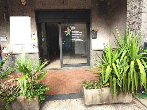 negozio in affitto ad Aci Castello in zona Ficarazzi