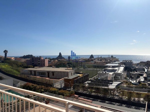 appartamento in affitto ad Aci Castello