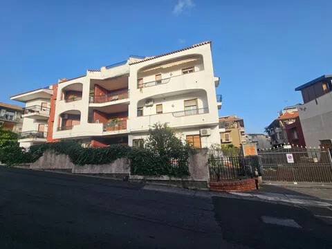 appartamento in affitto ad Aci Castello in zona Cannizzaro