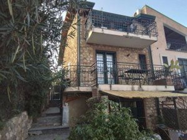 appartamento in affitto ad Aci Castello