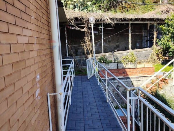 appartamento in affitto ad Aci Castello in zona Aci Trezza