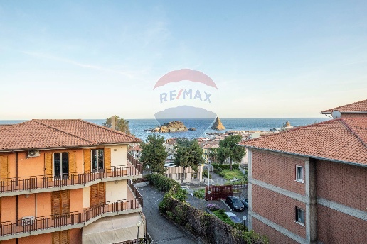 appartamento in affitto ad Aci Castello in zona Aci Trezza