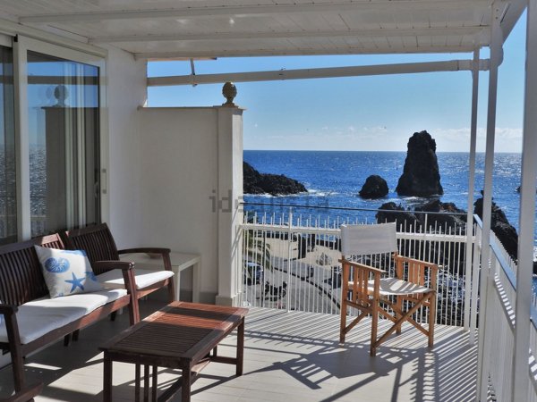 appartamento in affitto ad Aci Castello