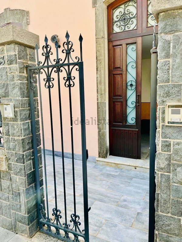 casa indipendente in affitto ad Aci Castello