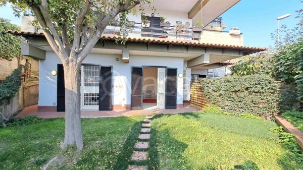appartamento in affitto ad Aci Castello in zona Aci Trezza